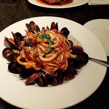 Valens Restaurant - Seafood linguine with a ring of mussels, 4 tiger prawns, baby clams, and calamari - Italian Near Me - Toronto, Ontario