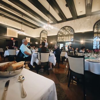 Gargiulo's - Interior. - Italian Near Me - Brooklyn, New York
