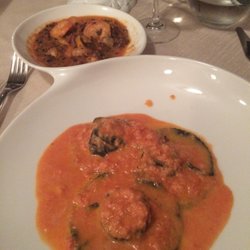 Da Lui - Assaggi di ravioli ripieni di cernia e polpa di granchio e riso Venere