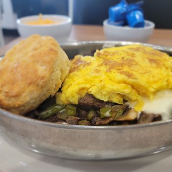 Tasty Biscuit - Skirt steak skillet - Breakfast & Brunch Near Me - Naperville, Illinois