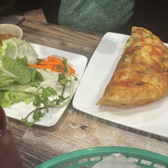 Pho 21 - Ban 84. Banh Xeo - Vietnamese Near Me - Canoga Park, California