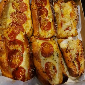 PETRILLI’S PIZZA - 282 Photos & 664 Reviews - Pizza - 110 S Mountain ...