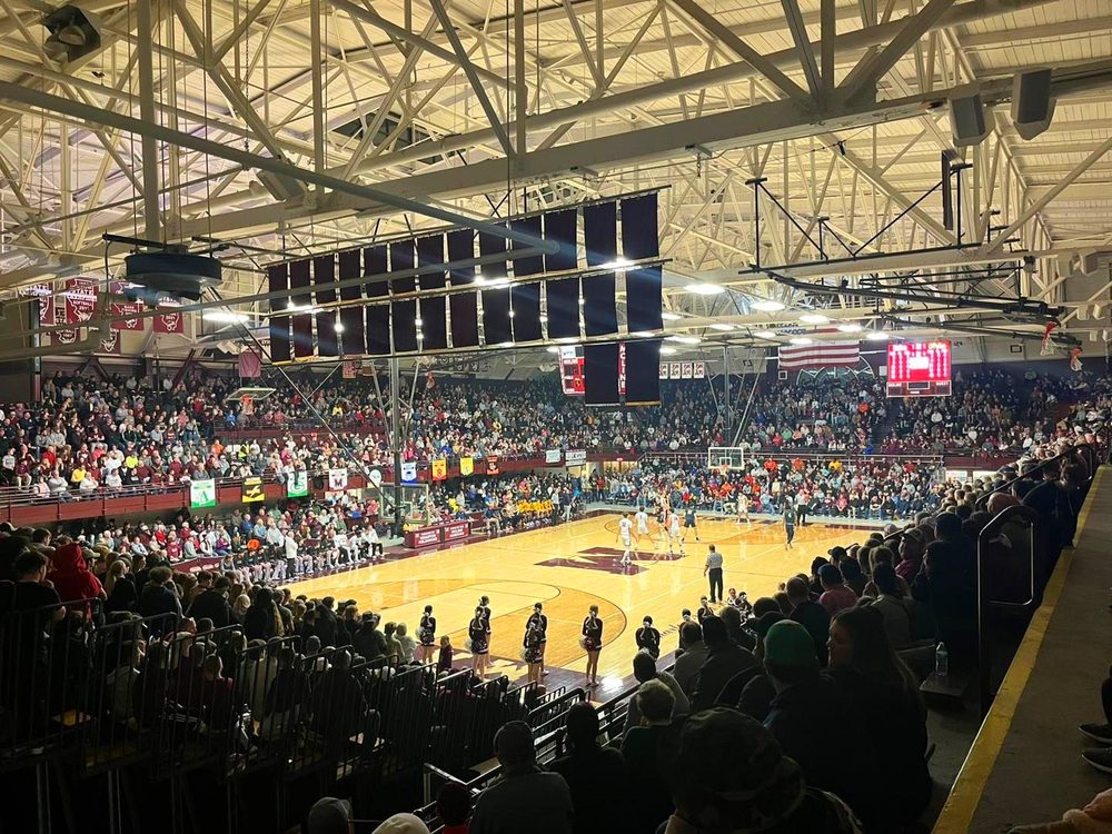 WHARTON FIELD HOUSE Updated September 2024 1800 20th Ave, Moline