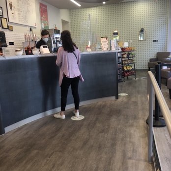 Olive Lebanese Eatery - Interior. - Mediterranean Near Me - Arlington, Virginia