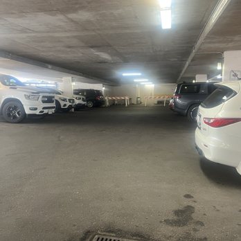 Best Western Plus Sands - Teeny tiny parking space, there is more parking above, but definitely recommend your most compact vehicle - Hotels Near Me - Vancouver, British Columbia