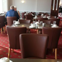 Carlton Hotel