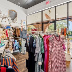 Magpies Gifts - Magpies Gifts clothing department