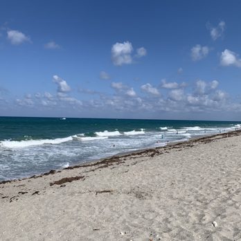 Jupiter Beach Park - View from the sand - Beaches Near Me - Jupiter, Florida