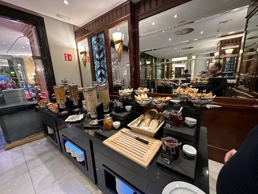 InterContinental Madrid by IHG by null