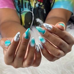 Jade Nail Bar