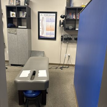 Thrive Spine Center - An adjustment bay - Chiropractors Near Me - Folsom, California