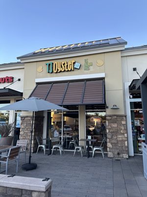 TJ Oyster Bar by null