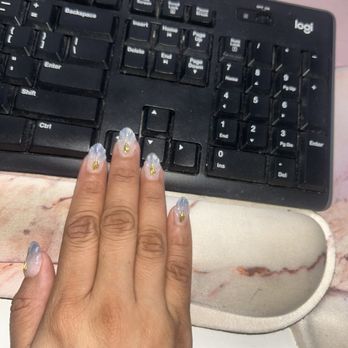 Salon Albi - Manicure gel x short almond. - Hair Salons Near Me - Los Angeles, California Salon Albi - Manicure gel x short almond. - Hair Salons Near Me - Los Angeles, California