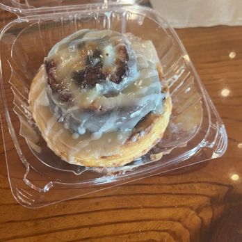 Bird Dog - Cinnamon Roll - Chicken Shop Near Me - San Marcos, Texas Bird Dog - Cinnamon Roll - Chicken Shop Near Me - San Marcos, Texas