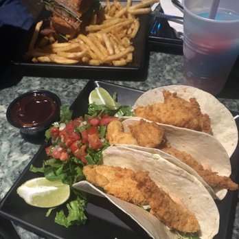 Wet Willie's - Turkey club & fish tacos - Lounges Near Me - Miami Beach, Florida Wet Willie's - Turkey club & fish tacos - Lounges Near Me - Miami Beach, Florida