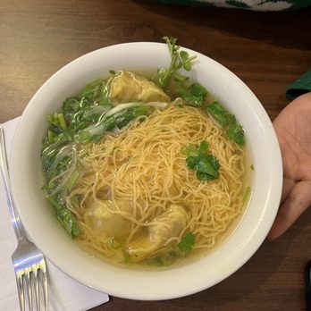 Le's Kitchen - Wontons - Vietnamese Near Me - Danbury, Connecticut