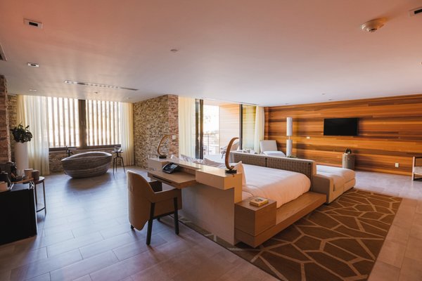 The Lodge at Blue Sky, Auberge Resorts Collection by null
