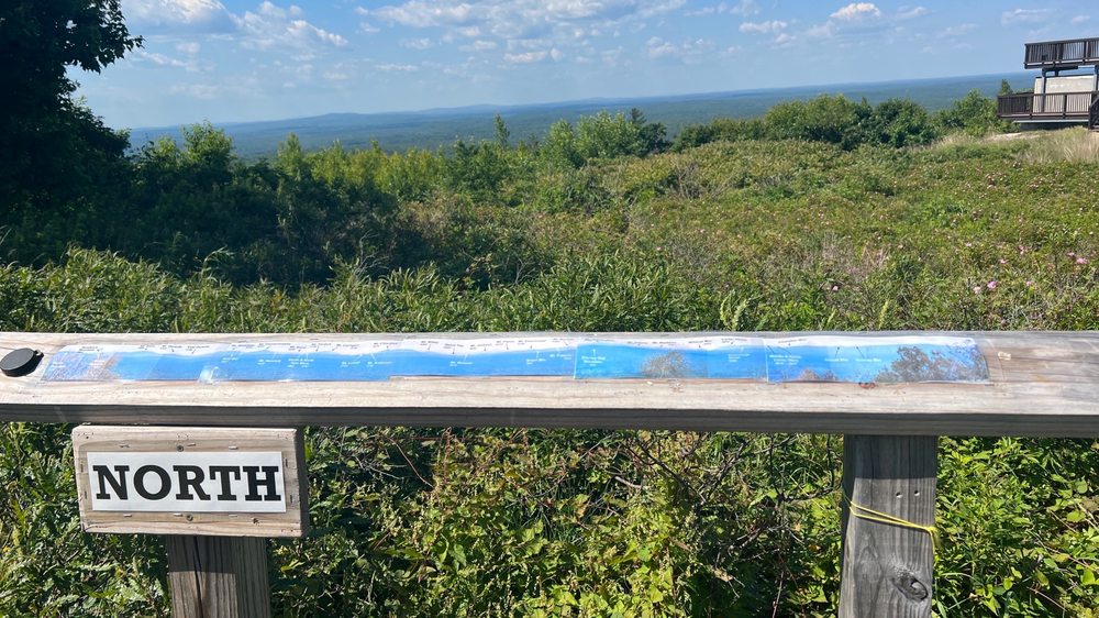 MOUNT AGAMENTICUS TRAIL Updated October 2024 167 Photos & 31