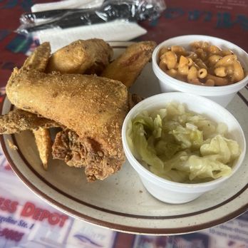 Sum’na Eat - 4 wing combo (cabbage and Mac & cheese) - Soul Food Near Me - Joplin, Missouri