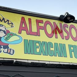 Alfonso's Mexican Food - Driving through Payson and craving a bean and cheese burrito....love checking out little places like this!