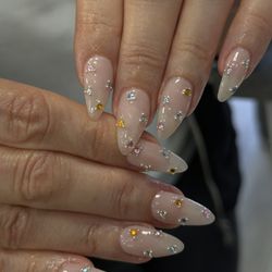 Ame Nail Bar - BY BI