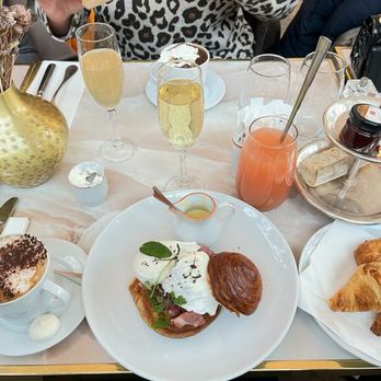 Angelina - Sunday Brunch . - Patisserie/Cake Shop Near Me - Paris, 75