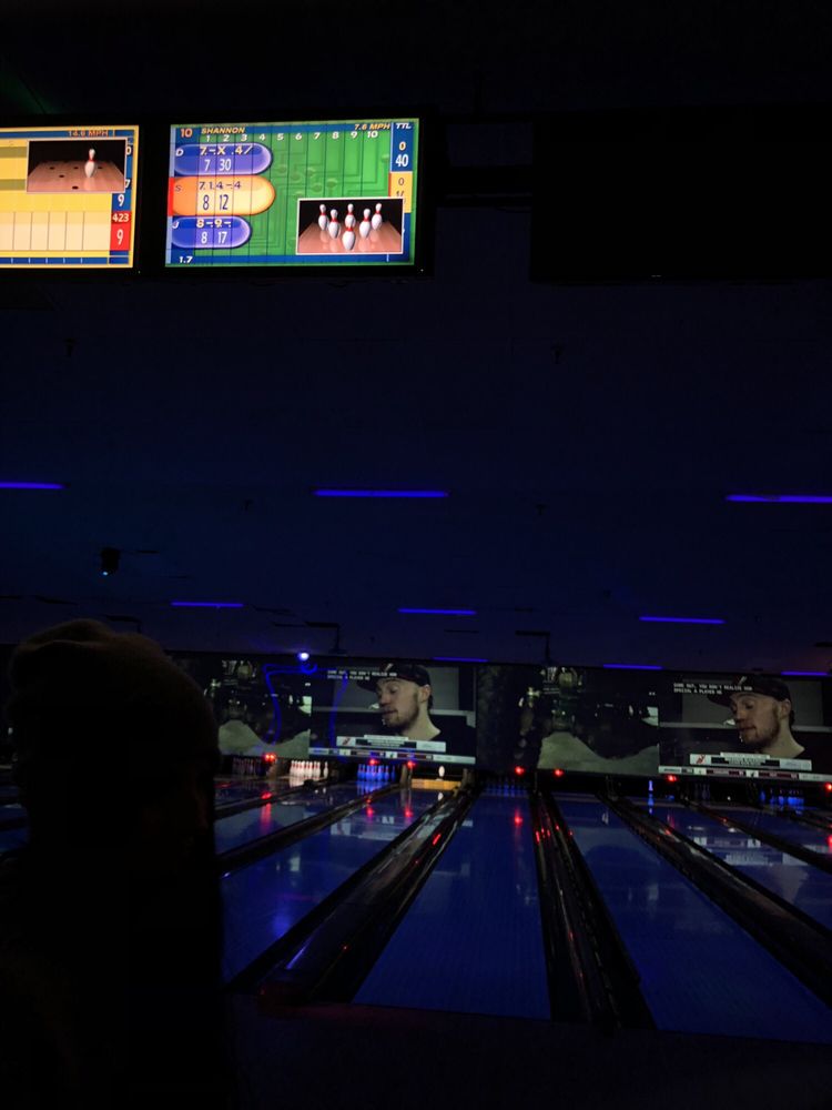 Ultra Lanes Massapequa 13 Photos 32 Reviews Bowling 4235 Merrick Rd Massapequa Ny Phone Number Yelp