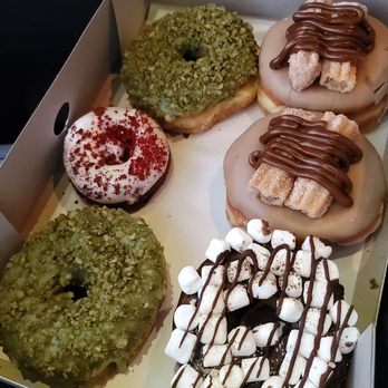 Randy's Donuts - Donuts Near Me - Torrance, California Randy's Donuts - Donuts Near Me - Torrance, California