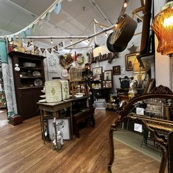 Apple Barrel Antiques