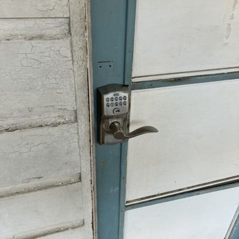 Kūpono Locksmith Services - We can help open, reprogram, and replace batteries for smart locks! - Keys & Locksmiths Near Me Kūpono Locksmith Services - We can help open, reprogram, and replace batteries for smart locks! - Keys & Locksmiths Near Me