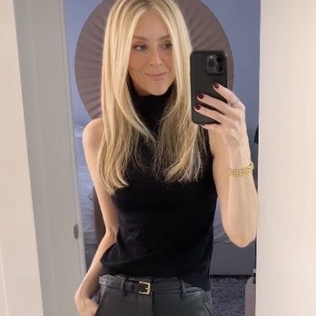 Union Salon - Nicky Dommett Highlights and Base Break - Hair Salons Near Me - Pasadena, California Union Salon - Nicky Dommett Highlights and Base Break - Hair Salons Near Me - Pasadena, California