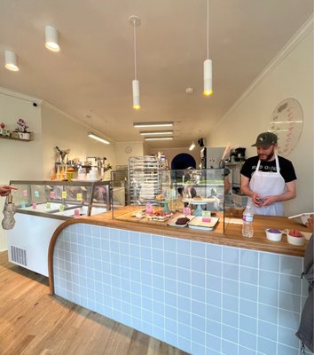 Moonmilk Ice Cream and Cake Club by null