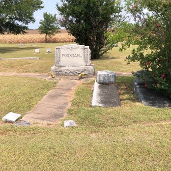 Manda Methodist Cemetery - Plenty of room for additional family members - Landmarks & Historical Buildings Near Me - Manor, Texas