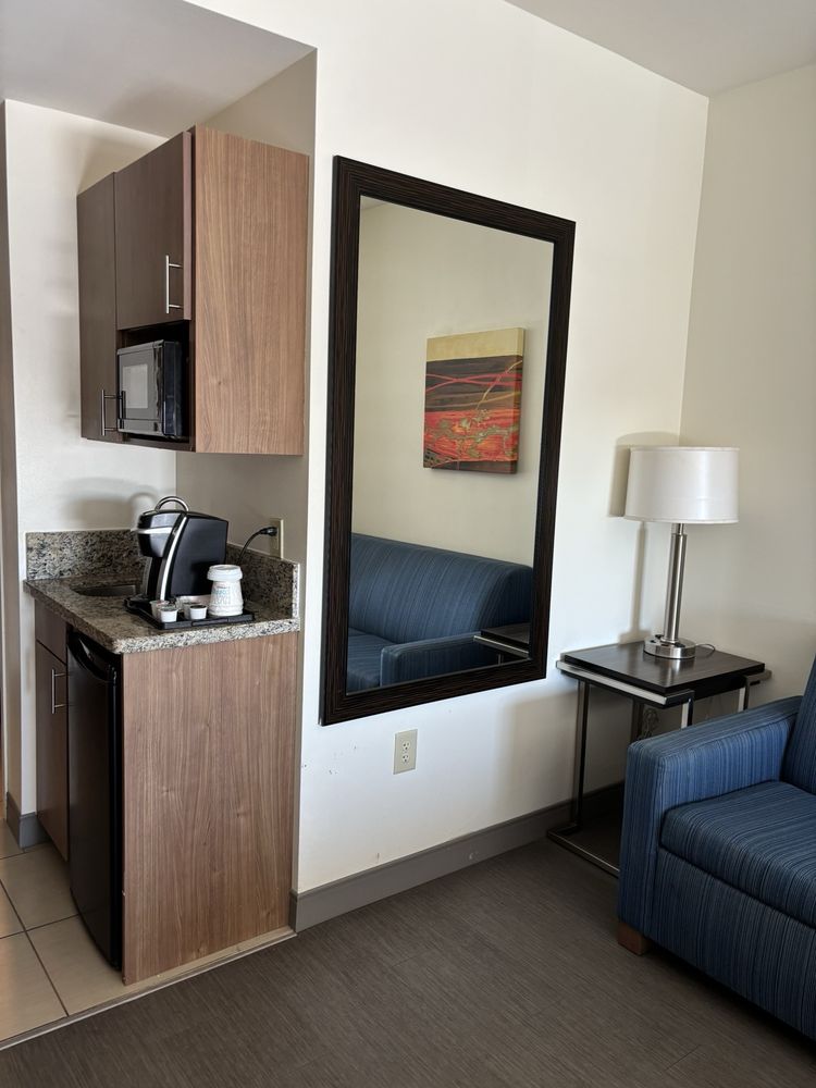 Holiday Inn Express & Suites Kailua-Kona