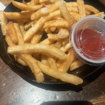 IZKINA - 6 oz. Fries - Lounges Near Me - Dallas, Texas IZKINA - 6 oz. Fries - Lounges Near Me - Dallas, Texas