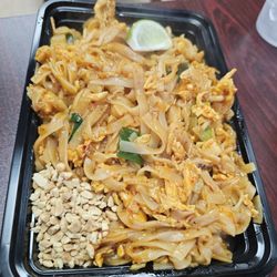 Chai Thai-Lao - Chicken pad thai