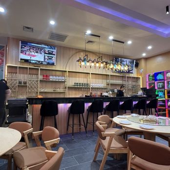 E Tang - Wine Bars Near Me - Okatie, South Carolina