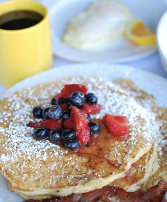 Famous Toastery by null