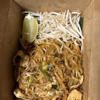 Grace's Thai Kitchen - Chicken pad thai - Food Trucks Near Me - Catonsville, Maryland Grace's Thai Kitchen - Chicken pad thai - Food Trucks Near Me - Catonsville, Maryland