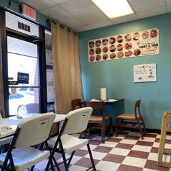 RR Pinoy & Thai Asian Cuisine - Inside