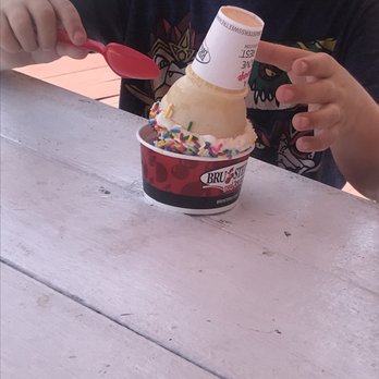 Bruster's Real Ice Cream - Ice Cream & Frozen Yogurt Near Me - Destin, Florida