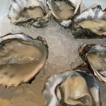 Redbird - ICED OYSTERS - New American Near Me - Los Angeles, California Redbird - ICED OYSTERS - New American Near Me - Los Angeles, California