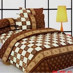 Vivacity Stores - £89.99 Louis Vuitton Queen size 4pcs Bed Quilt Cover Full Set Bedding Includes: * 1x Bed Sheet * 2x Pillow Case * 1x Duvet