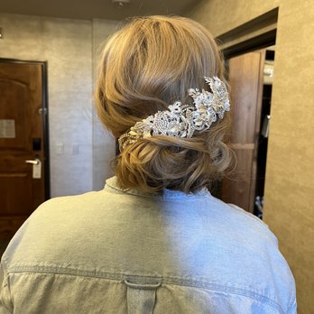 Gillian Robasciotti - Bridal hair - Makeup Artists Near Me - Arroyo Grande, California Gillian Robasciotti - Bridal hair - Makeup Artists Near Me - Arroyo Grande, California