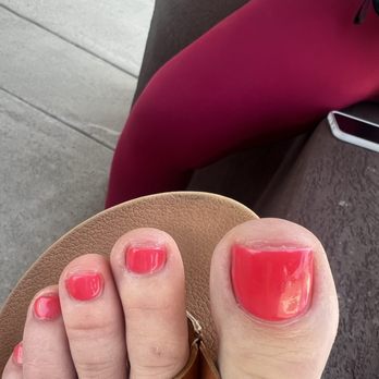 Be Beauty Nails & Spa - Gel pedicure- uneven filing, didn't get corners or big toe, didn't smooth out skin trimming, didn't pair tips of nails. - Nail Salons Near Me - Denver, Colorado