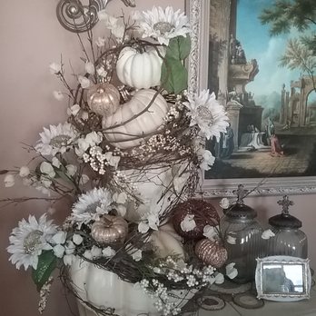 Friendly Flowers - Fall arrangements purchased from friendly flowers designer - Florists Near Me - Downey, California Friendly Flowers - Fall arrangements purchased from friendly flowers designer - Florists Near Me - Downey, California