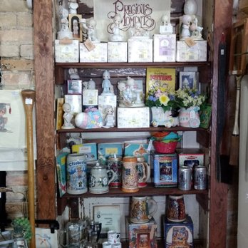 The Rusty Red Rose - Precious moments and beer steins - Antiques Near Me - Rose City, Michigan The Rusty Red Rose - Precious moments and beer steins - Antiques Near Me - Rose City, Michigan
