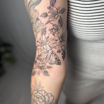 Once Upon A Tattoo - Tattoo Near Me - Victoria, British Columbia Once Upon A Tattoo - Tattoo Near Me - Victoria, British Columbia