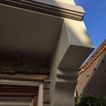 Liquid Oak Painting - Showing corner damage that was fixed in the other photo. - Painters Near Me - Hermosa Beach, California Liquid Oak Painting - Showing corner damage that was fixed in the other photo. - Painters Near Me - Hermosa Beach, California
