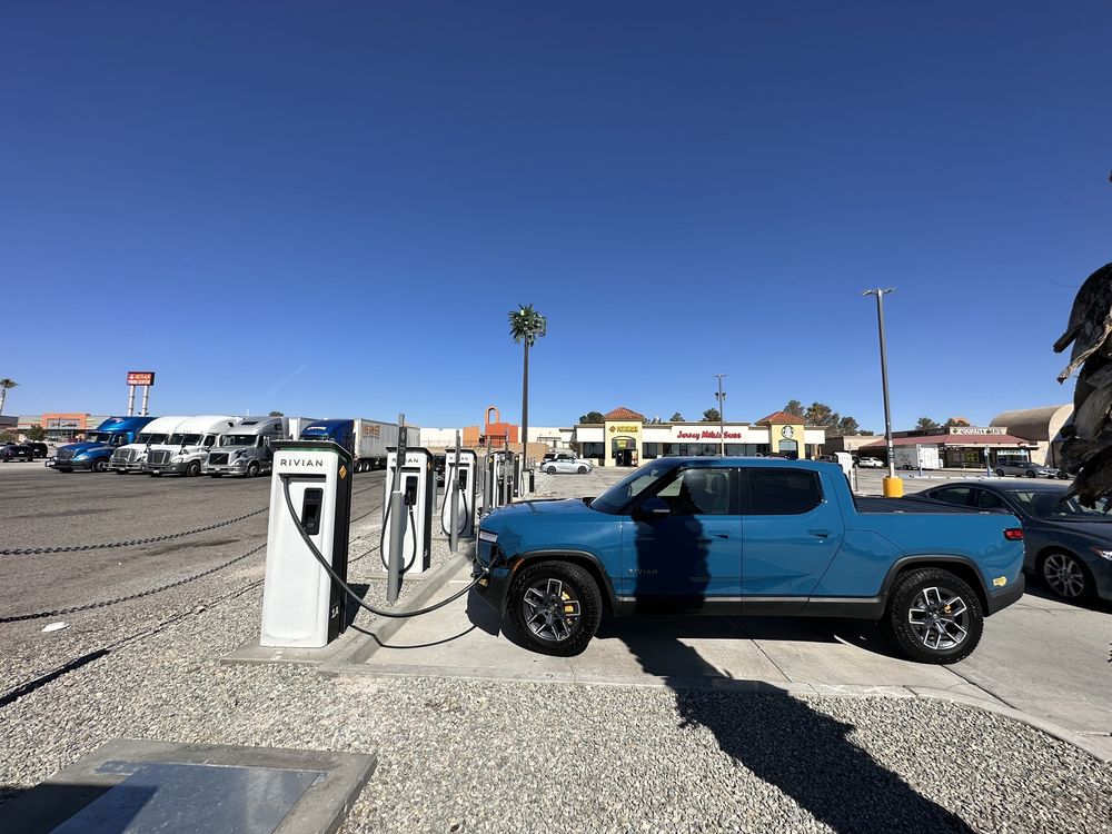 RIVIAN WAYPOINTS CHARGING STATION Updated September 2024 2835